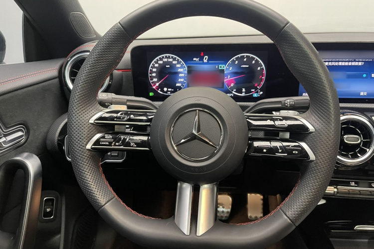 奔驰CLA 2024款 CLA 200中控内饰7002