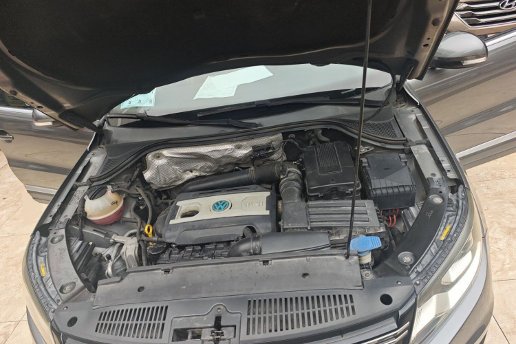 大众 途观 2015款 2.0TSI 自动四驱豪华版机舱底盘24