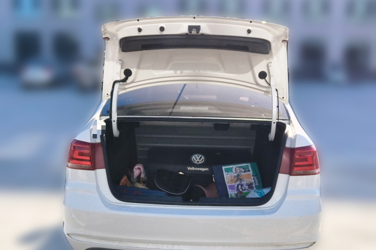 大众 桑塔纳 2021款 1.5L 自动风尚版中控内饰23