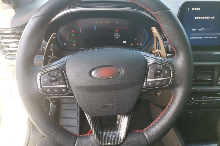 福特 福克斯 2022款 三厢 EcoBoost 180 自动ST Line中控内饰13