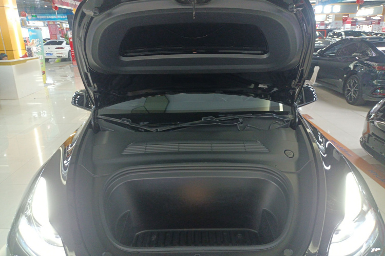 特斯拉 Model Y 2021款 长续航全轮驱动版机舱底盘24