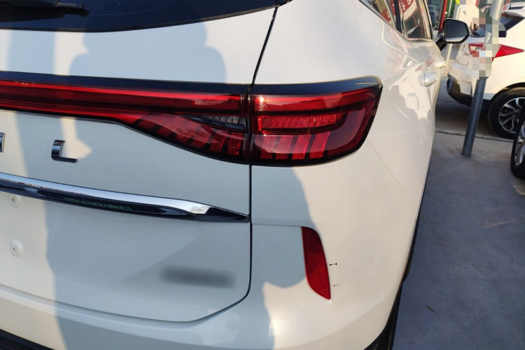 哈弗H6 2021款 第三代 1.5T 自动两驱Pro车身外观9