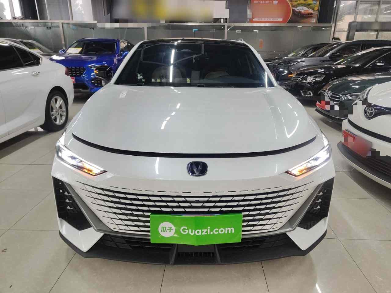 长安UNI-V 2024款 1.5T 高能版(1)