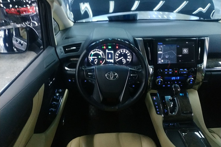 丰田 威尔法 2021款 皇冠 双擎 2.5L HV至尊版中控内饰13