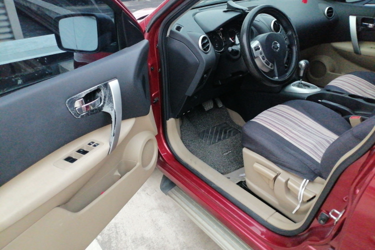 日产 逍客 2012款 2.0XL 火 CVT 2WD中控内饰20