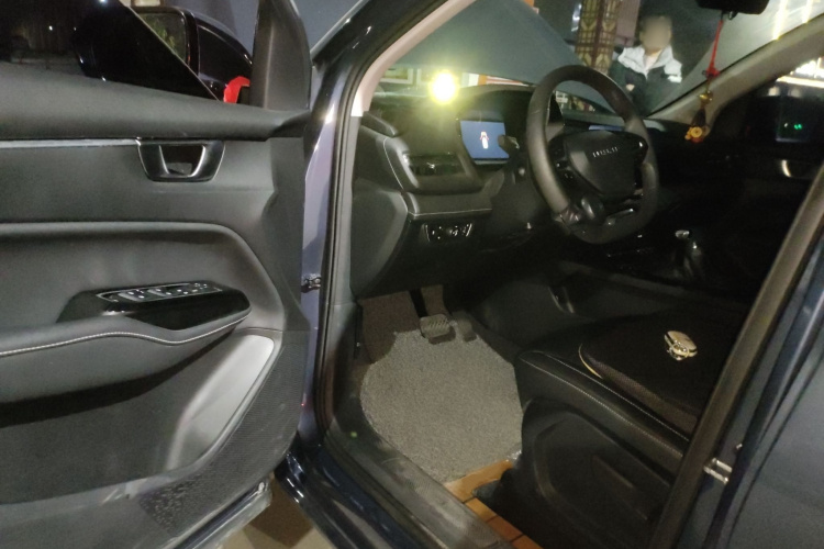 五菱汽车 五菱凯捷 2020款 1.5T CVT尊贵型中控内饰7003