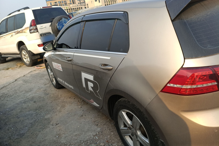 大众 高尔夫 2016款 230TSI 自动舒适型车身外观6003