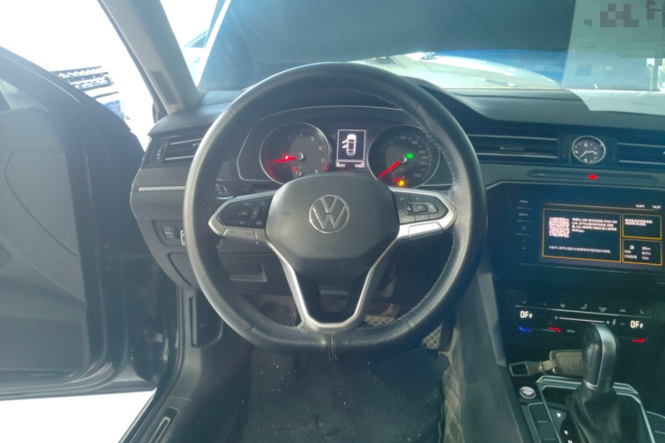 大众 迈腾 2020款 330TSI DSG 豪华型中控内饰13