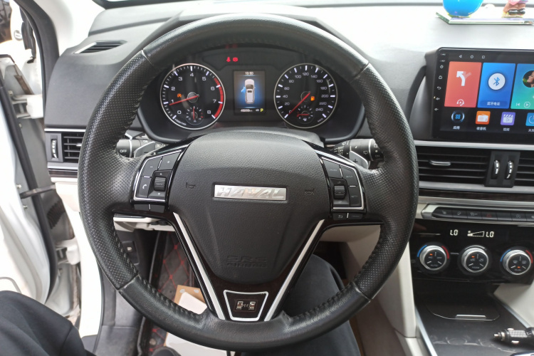 哈弗H6 2018款 蓝标 运动版 1.5T 自动两驱精英型中控内饰13