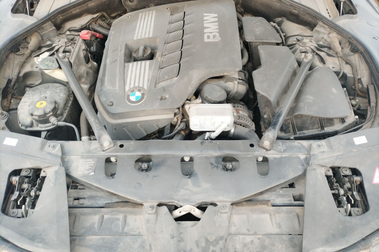 宝马7系 2013款 730Li 领先型局部细节24