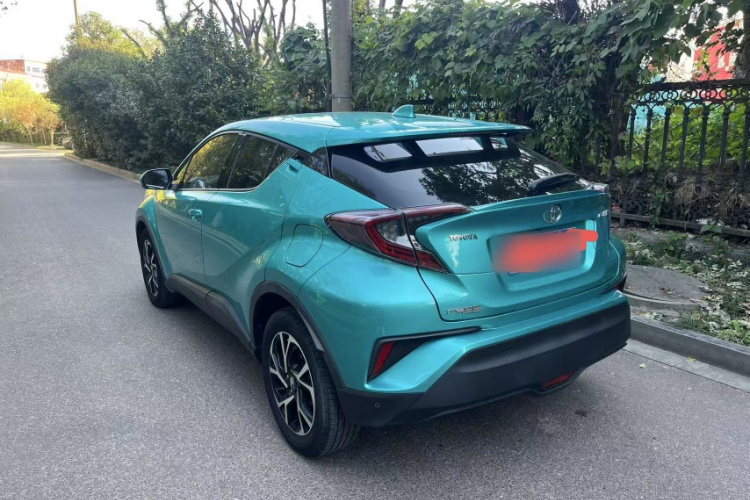 丰田C-HR 2020款 2.0L 豪华版车身外观6008