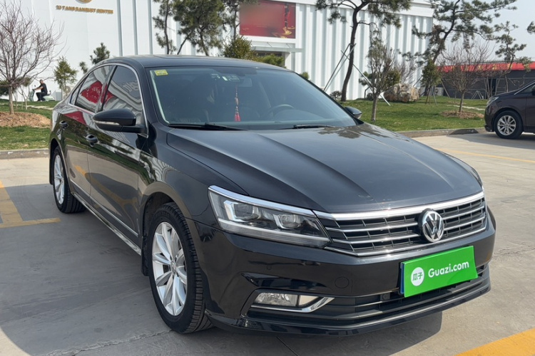 大众 帕萨特 2017款 330TSI DSG尊荣版车身外观6007