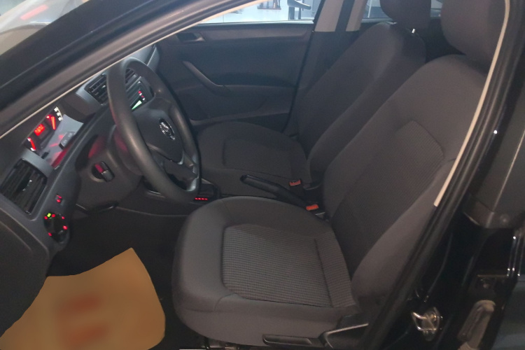 大众 桑塔纳 2021款 1.5L 自动风尚版局部细节19