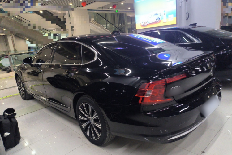 沃尔沃S90 2021款 B5 智远豪华版车身外观4