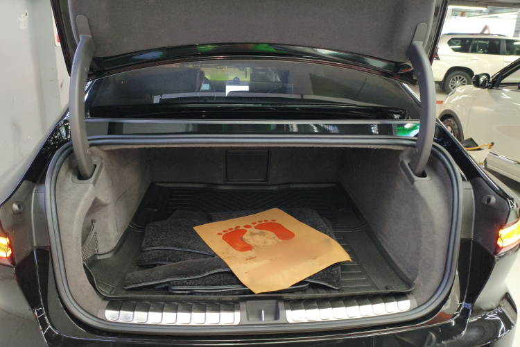 蔚来ET7 2022款 100kWh机舱底盘23