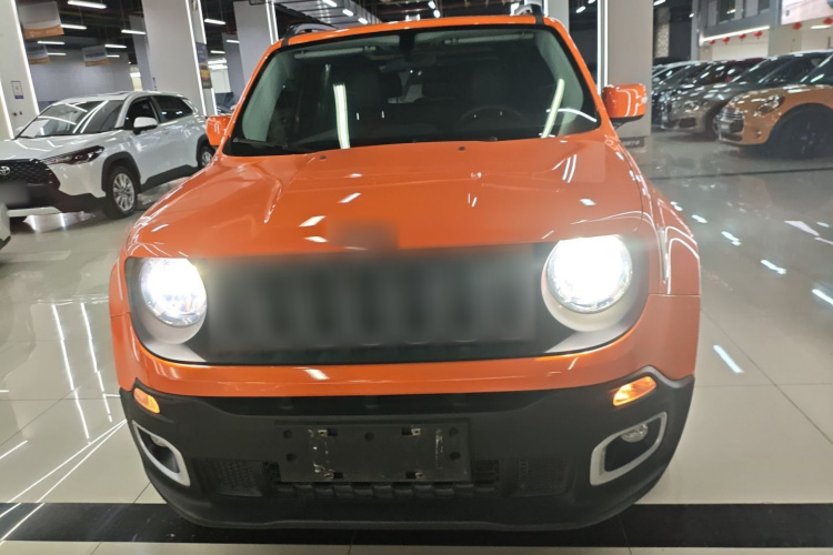 Jeep 自由侠 2017款 180T 自动高能版车身外观2