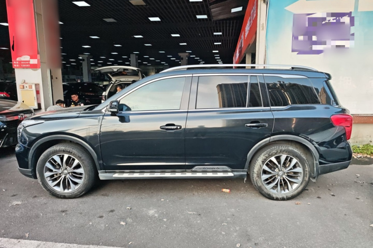 广汽传祺 传祺GS8 2017款 320T 两驱豪华智联版（七座）车身外观4