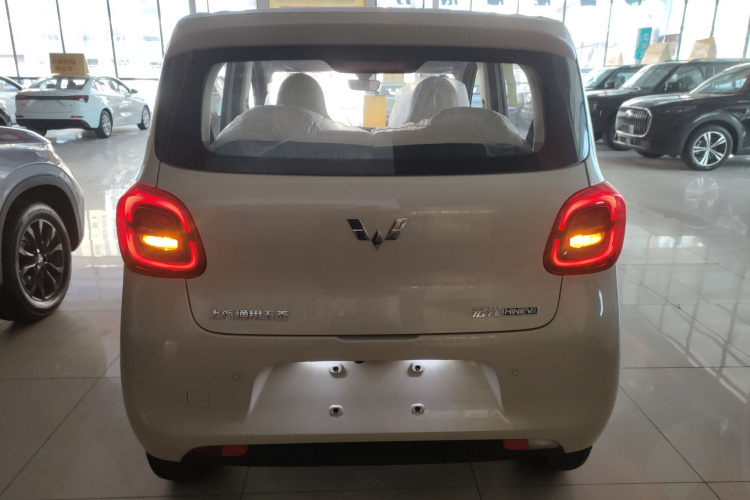 五菱汽车 宏光MINIEV 2025款 四门版 进阶款车身外观6