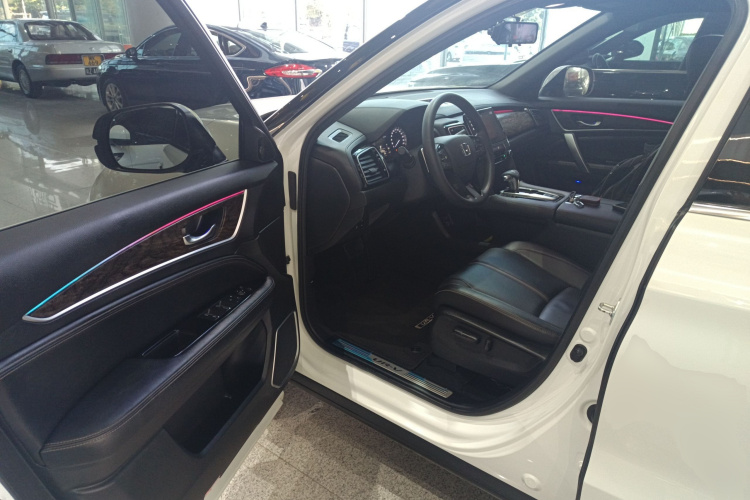 本田UR-V 2020款 240TURBO 两驱致悦版中控内饰20