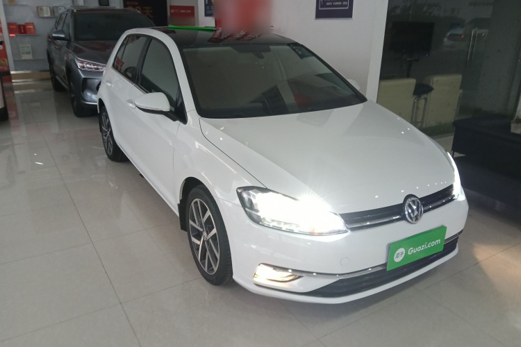 大众 高尔夫 2020款 200TSI DSG舒适进取版车身外观3