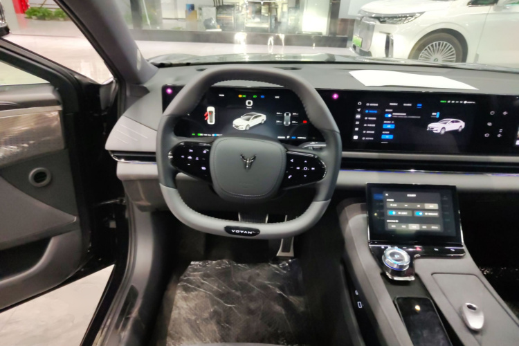 岚图汽车 岚图追光 2024款 PHEV 四驱超长续航旗舰版中控内饰13