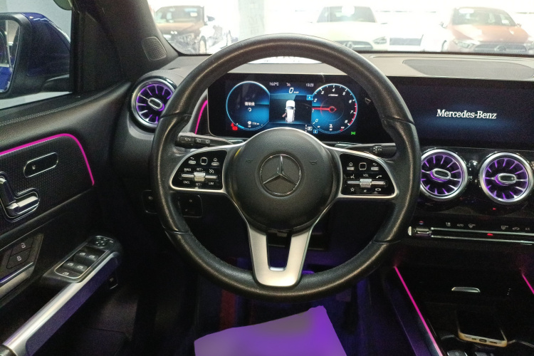 奔驰GLB 2020款 改款 GLB 200 时尚型局部细节13