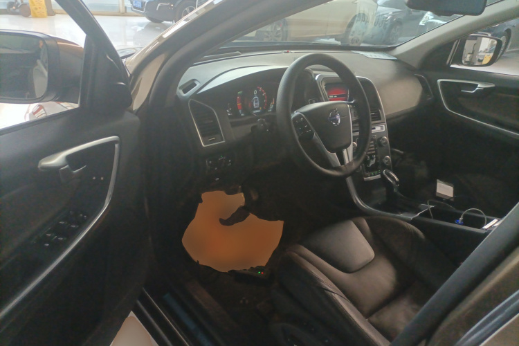 沃尔沃XC60 2015款 T5 AWD 智远版中控内饰20