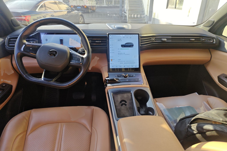 蔚来ES6 2020款 420KM 运动版中控内饰12
