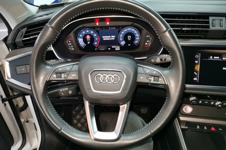 奥迪Q3 2019款 35 TFSI 进取动感型局部细节13