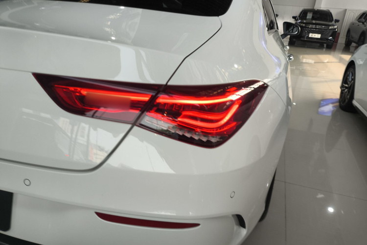 奔驰CLA 2022款 改款 CLA 200车身外观6006