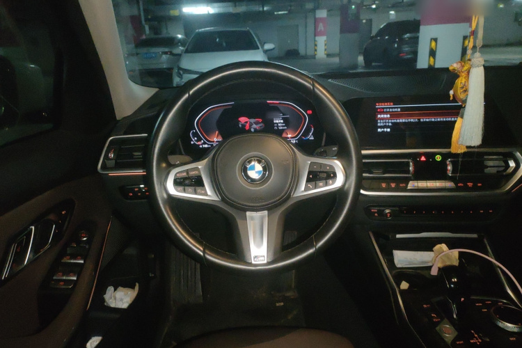 宝马3系 2020款 改款 325Li M运动套装中控内饰13
