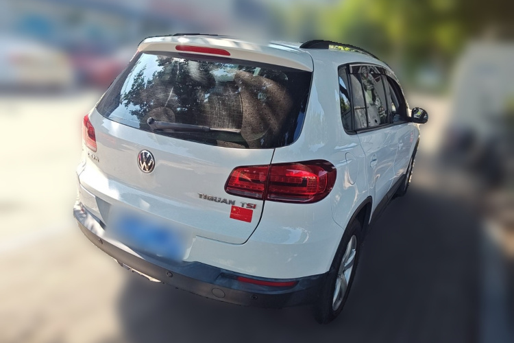 大众 途观 2013款 1.8TSI 自动两驱舒适版车身外观7