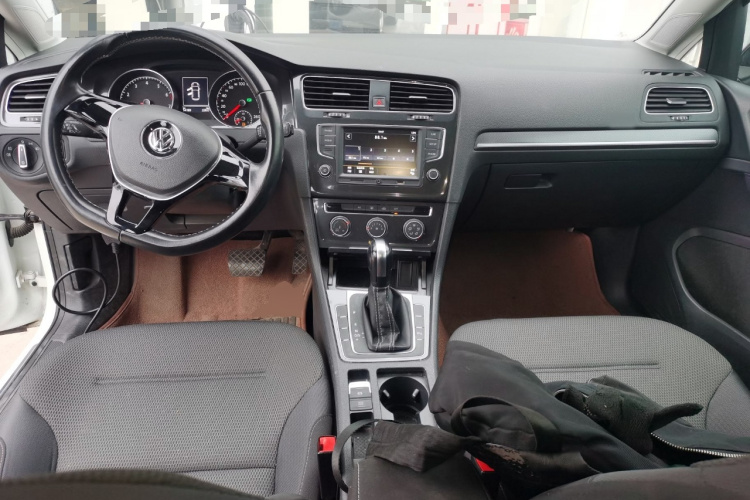 大众 高尔夫 2017款 1.6L 自动舒适百万辆纪念版中控内饰12