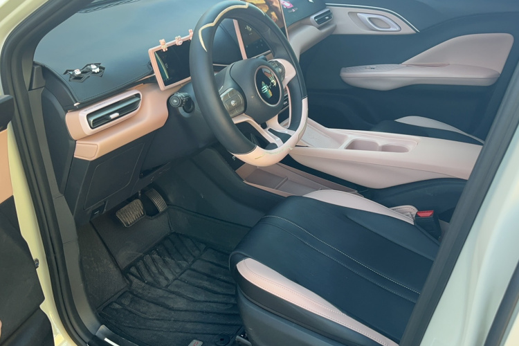 比亚迪 海鸥 2025款 305km 活力版中控内饰7001