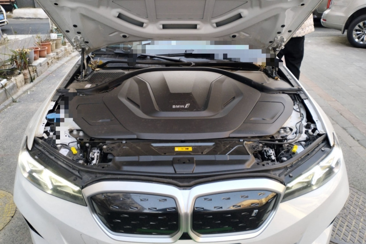 宝马i3 2024款 eDrive 35 L局部细节24