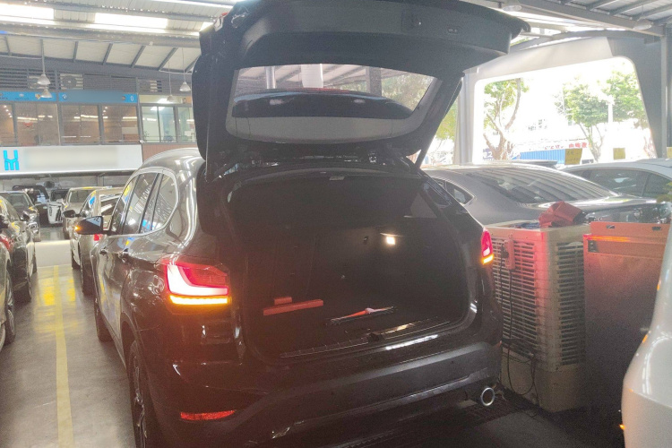 宝马X1 2020款 sDrive25Li 领先型局部细节23