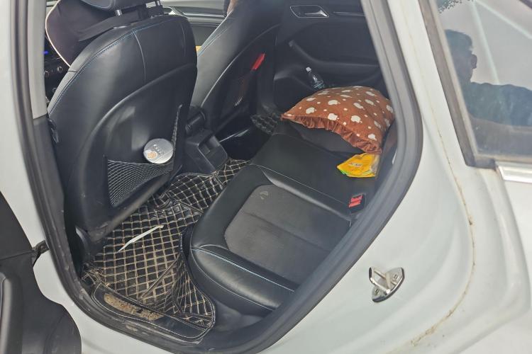 奥迪A3 2017款 Limousine 35 TFSI 时尚型中控内饰7004