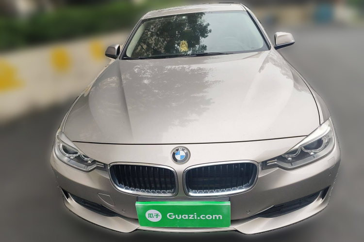 宝马3系 2015款 320i 超悦版时尚型车身外观6001