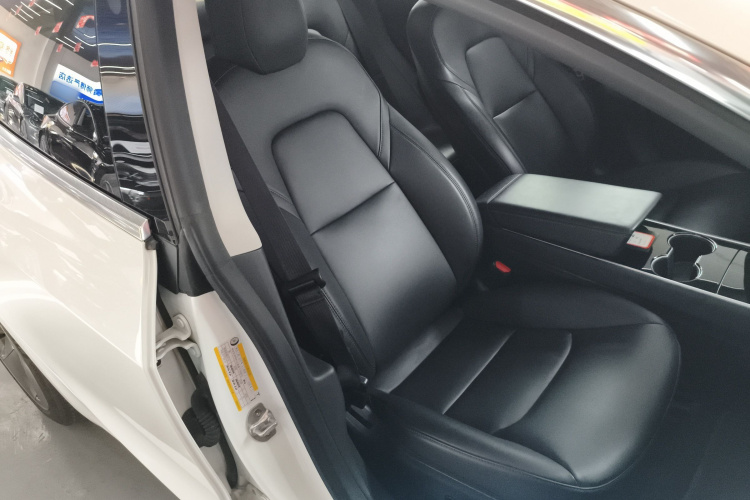 特斯拉 Model 3 2020款 改款 长续航后轮驱动版局部细节41