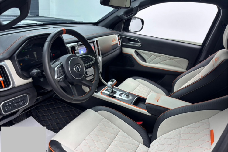 长城 炮 2022款 2.0T黑弹特别版GW4C20B中控内饰7003