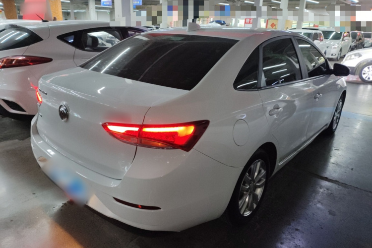 别克 英朗 2019款 15T 双离合互联精英型 国VI车身外观7