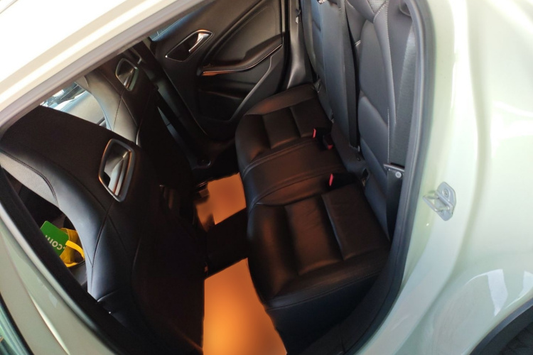 奔驰GLA(进口) 2015款 GLA 260 4MATIC中控内饰7004