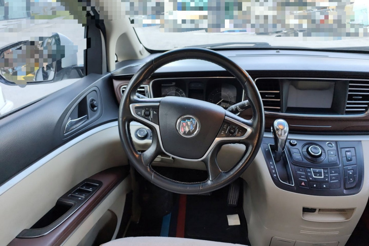 别克GL8 2017款 25S 尊贵型 国V局部细节13