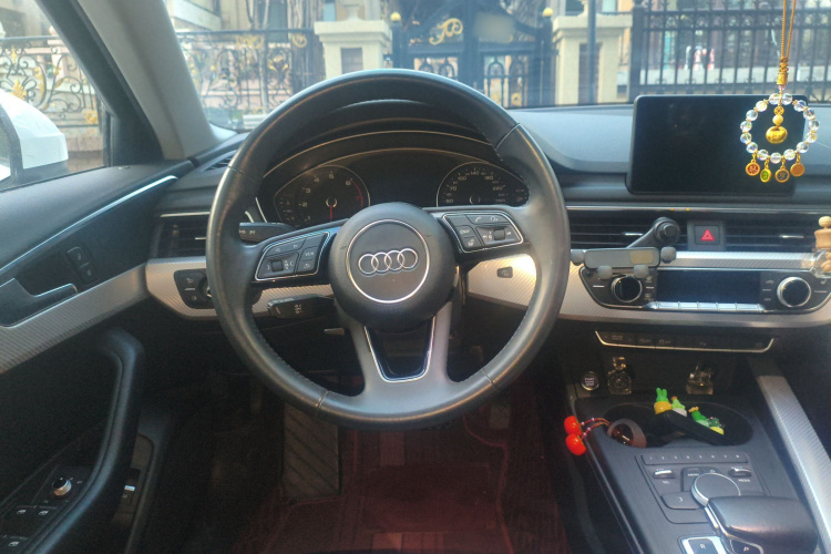 奥迪A4L 2017款 40 TFSI 时尚型局部细节13