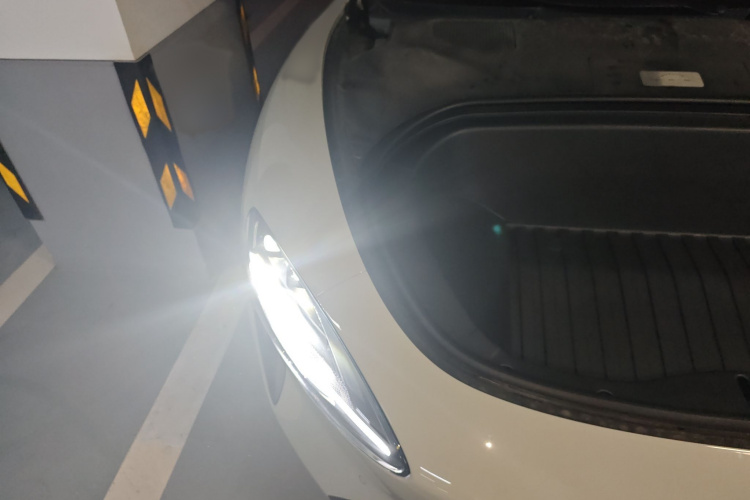 小米汽车 小米SU7 2024款 四驱超长续航高阶智驾Max版局部细节9006