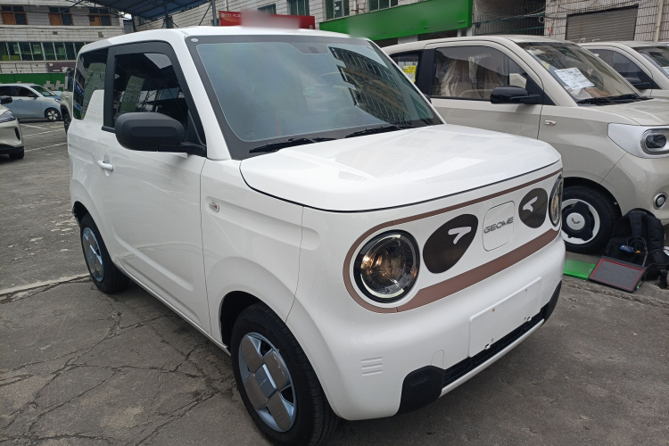 吉利银河 2024款 熊猫mini 200km 耐力熊车身外观3