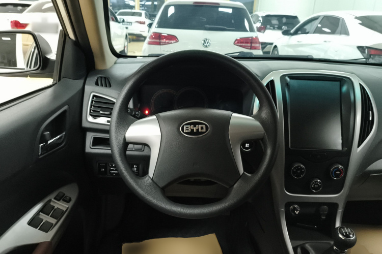 比亚迪F3 2015款 节能版 1.5L 手动舒适型局部细节13