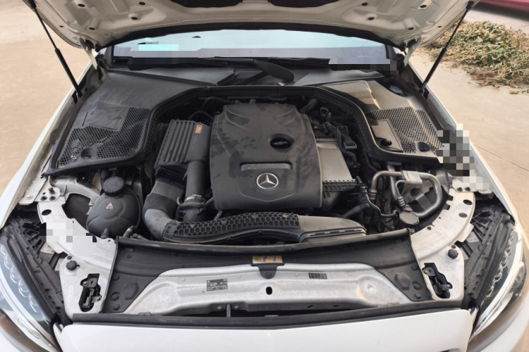 奔驰C级 2018款 C 200 运动版局部细节24