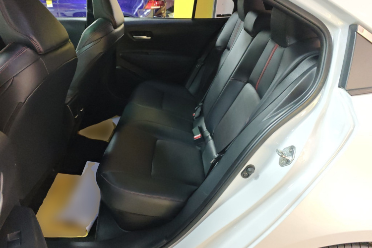 丰田 雷凌 2022款 双擎 1.8H E-CVT运动版中控内饰7004