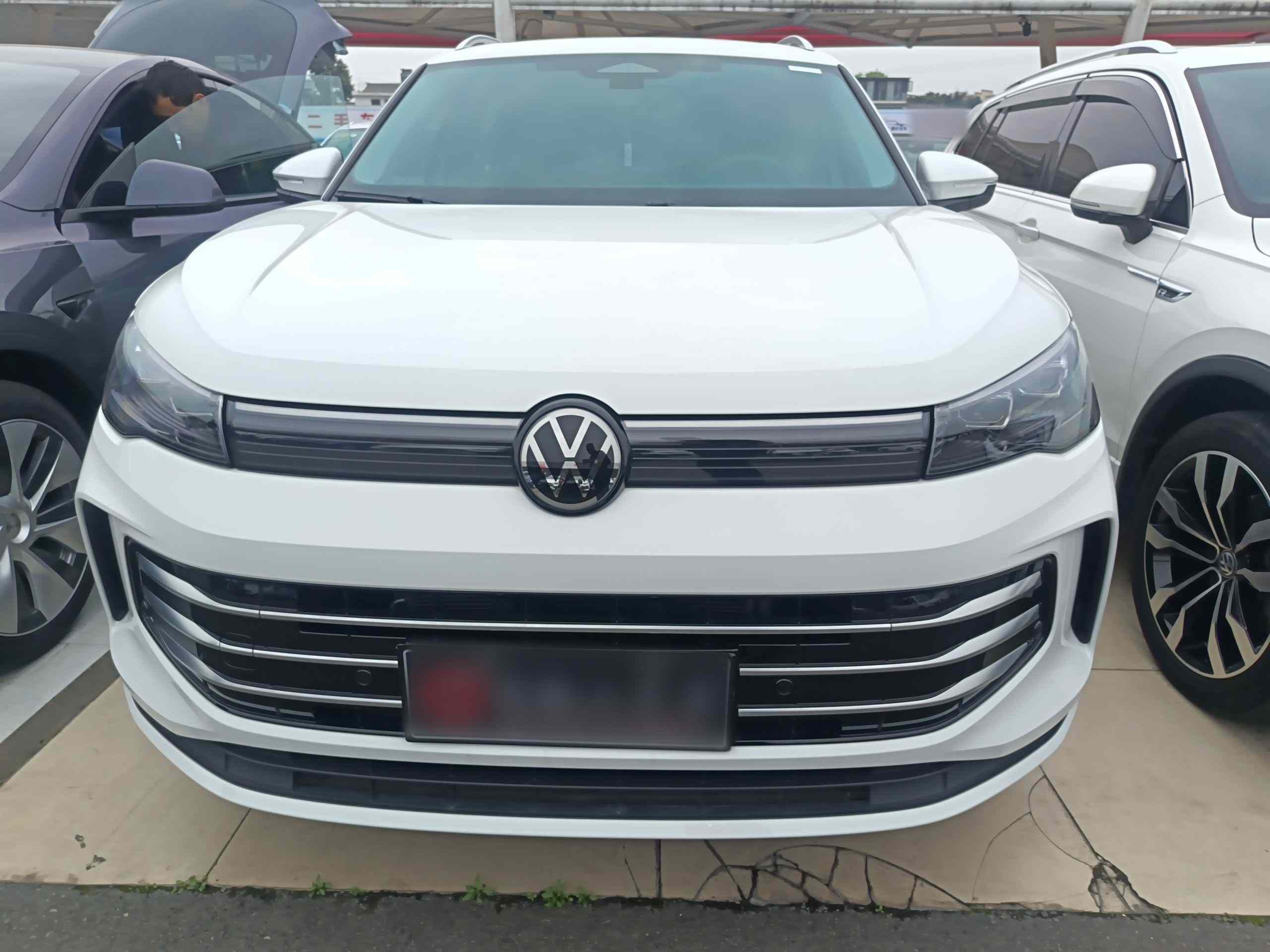 大众 途观L 2024款 PRO 330TSI 两驱智行版(1)